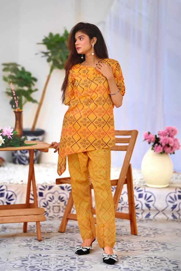 Printed  | 2 Piece Lawn - Musturd | Unstitched